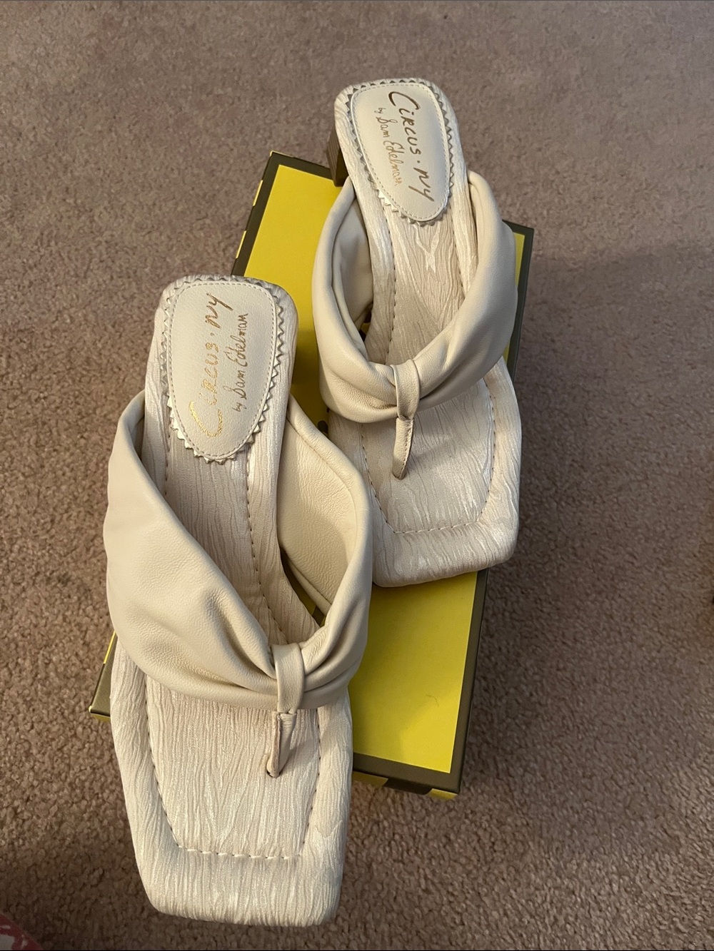 Circus by Sam Edelman Cream Knotted Toe-Loop Mules
